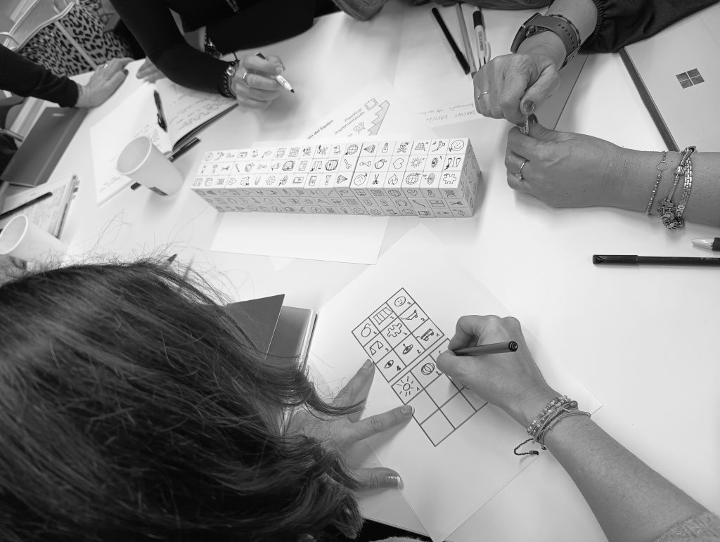 El Poder del Visual Thinking: Innovación y Comunicación en Equipos con Visual Cube